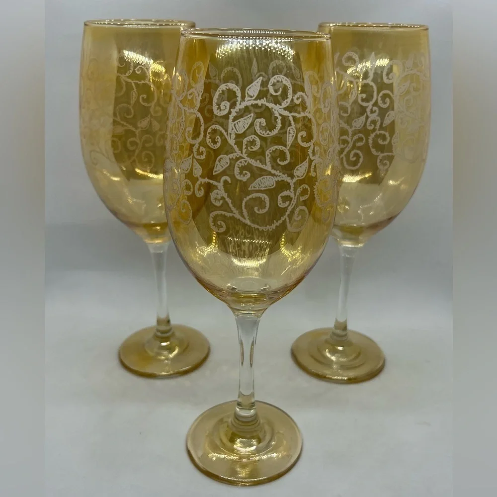 Chantilly Etched 10” Amber Iridescent Stemmed Wine Glasses Set Of 3